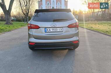 Позашляховик / Кросовер Hyundai Santa FE 2015 в 