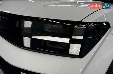 Внедорожник / Кроссовер Hyundai Santa FE 2024 в 