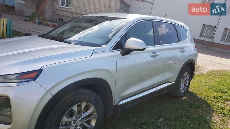 Внедорожник / Кроссовер Hyundai Santa FE 2019 в Житомире