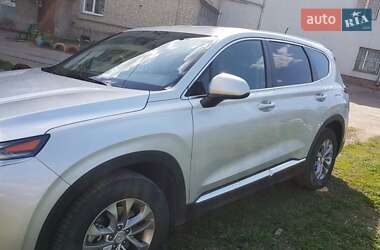 Внедорожник / Кроссовер Hyundai Santa FE 2019 в 