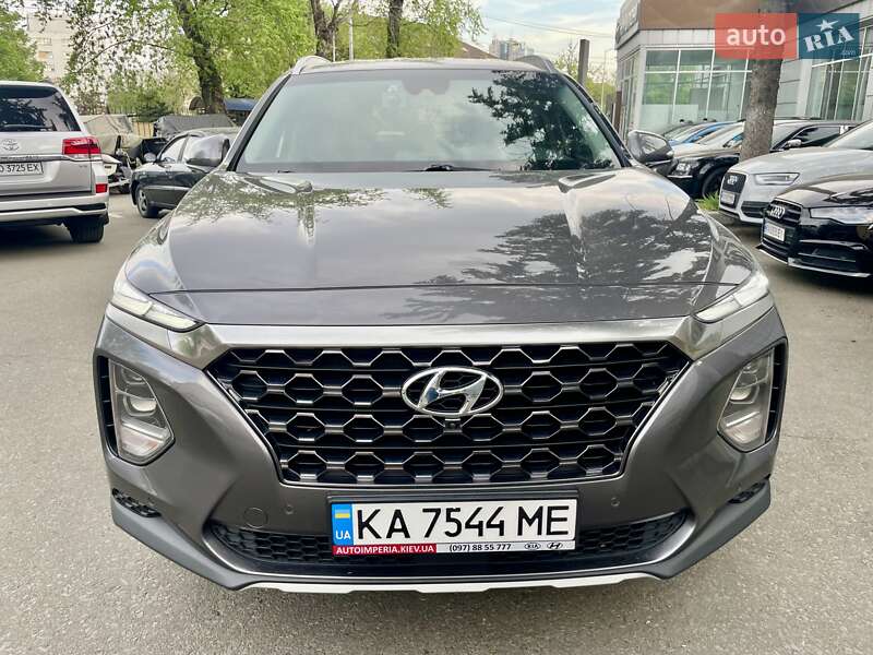 Внедорожник / Кроссовер Hyundai Santa FE 2019 в Киеве