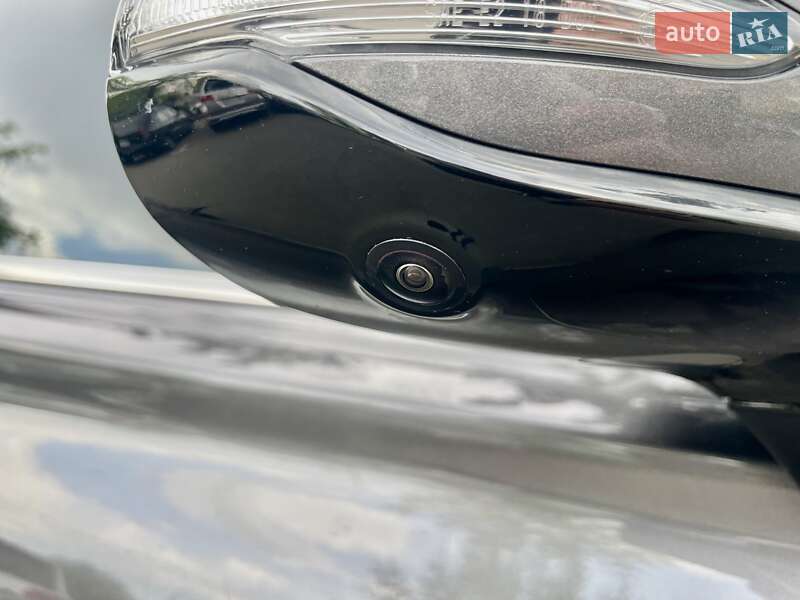 Внедорожник / Кроссовер Hyundai Santa FE 2019 в Киеве