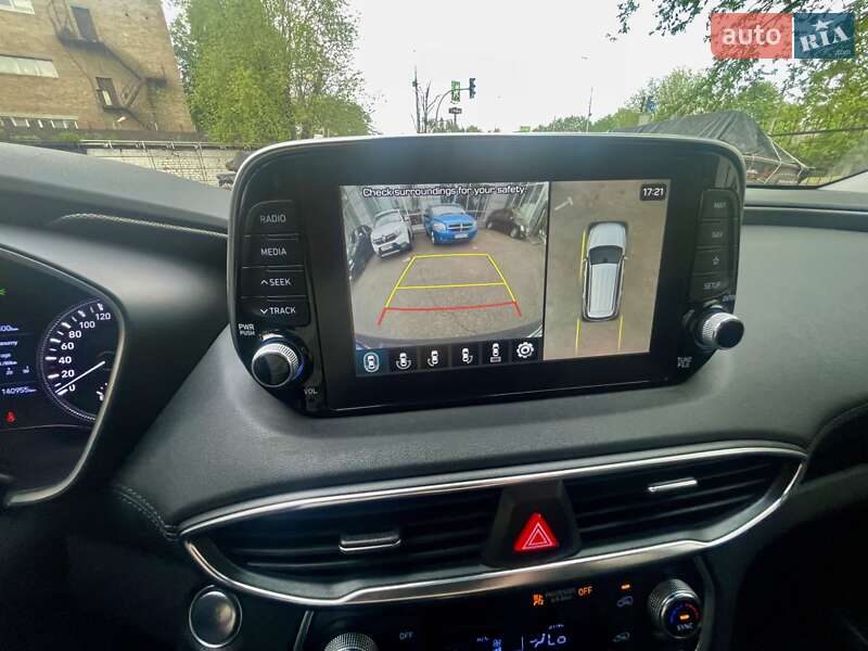 Внедорожник / Кроссовер Hyundai Santa FE 2019 в Киеве