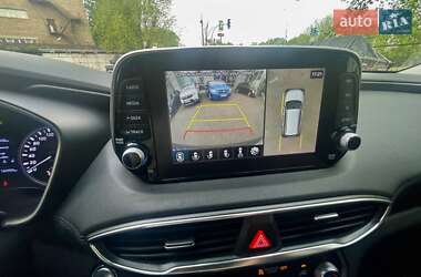 Позашляховик / Кросовер Hyundai Santa FE 2019 в 
