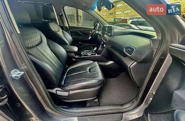 Позашляховик / Кросовер Hyundai Santa FE 2019 в 