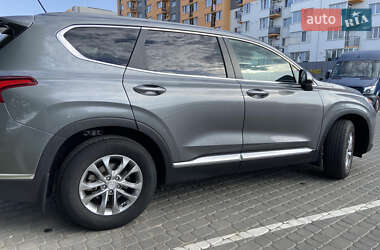 Внедорожник / Кроссовер Hyundai Santa FE 2019 в 