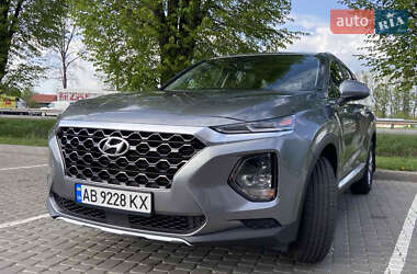 Внедорожник / Кроссовер Hyundai Santa FE 2019 в 