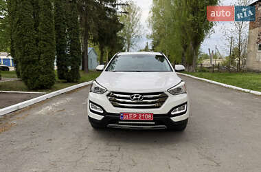 Внедорожник / Кроссовер Hyundai Santa FE 2015 в 