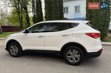 Внедорожник / Кроссовер Hyundai Santa FE 2015 в 