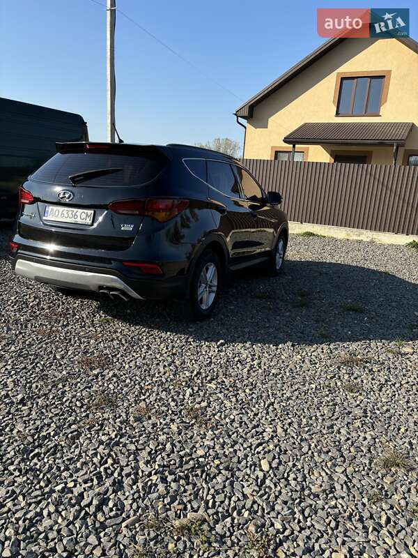 Внедорожник / Кроссовер Hyundai Santa FE 2016 в Тячеве фото 10 Внедорожник / Кроссовер Hyundai Santa FE 2016 в Тячеве