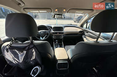 Позашляховик / Кросовер Hyundai Santa FE 2020 в 