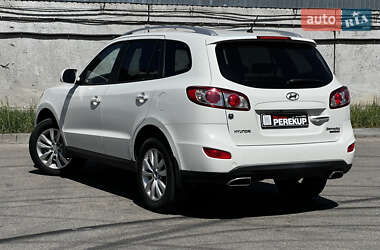Позашляховик / Кросовер Hyundai Santa FE 2010 в 