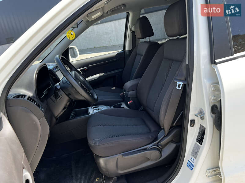 Внедорожник / Кроссовер Hyundai Santa FE 2010 в Киеве