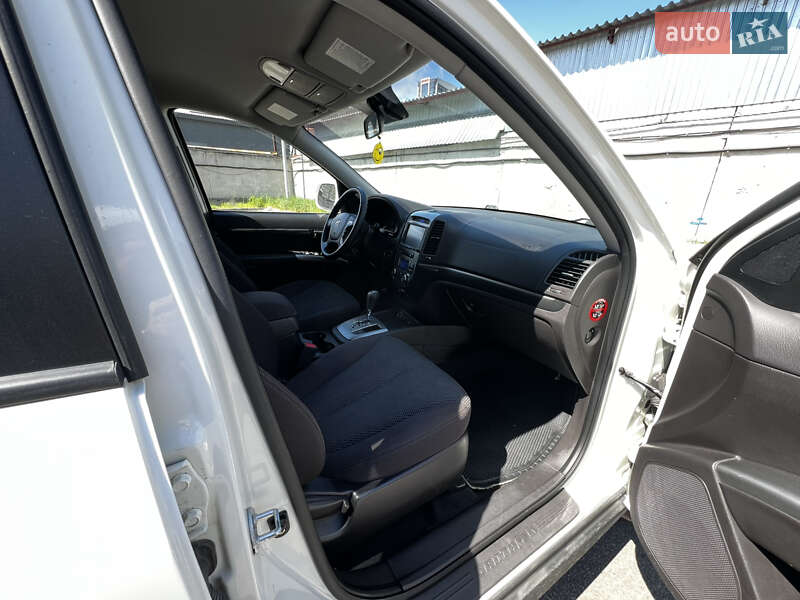 Внедорожник / Кроссовер Hyundai Santa FE 2010 в Киеве
