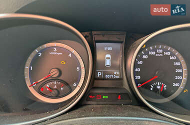 Внедорожник / Кроссовер Hyundai Santa FE 2014 в 