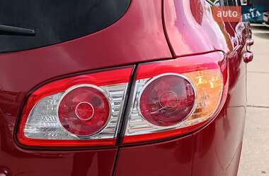 Внедорожник / Кроссовер Hyundai Santa FE 2012 в 