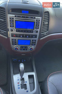 Внедорожник / Кроссовер Hyundai Santa FE 2009 в 