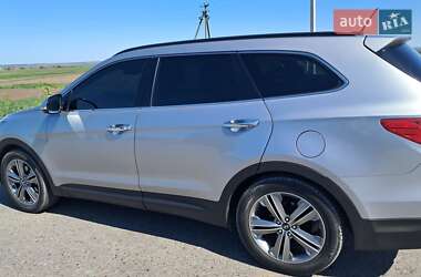 Позашляховик / Кросовер Hyundai Santa FE 2013 в 
