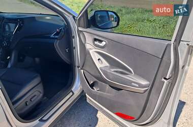 Позашляховик / Кросовер Hyundai Santa FE 2013 в 