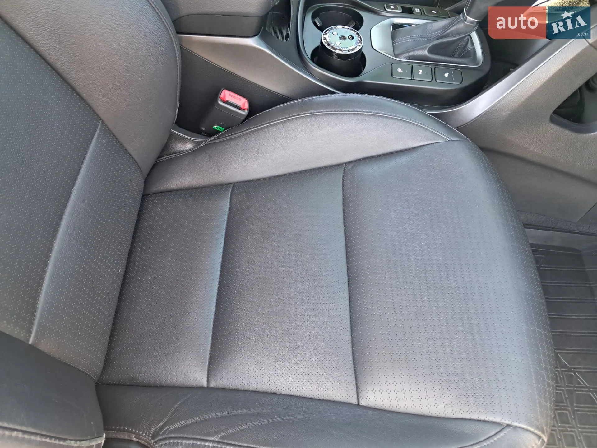 2013 Hyundai Santa Fe - мініатюра 26