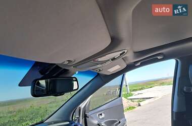 Позашляховик / Кросовер Hyundai Santa FE 2013 в 