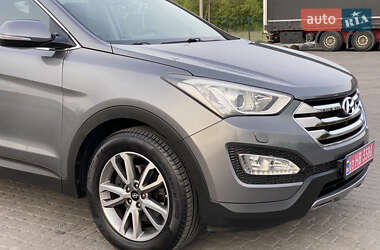 Внедорожник / Кроссовер Hyundai Santa FE 2014 в 