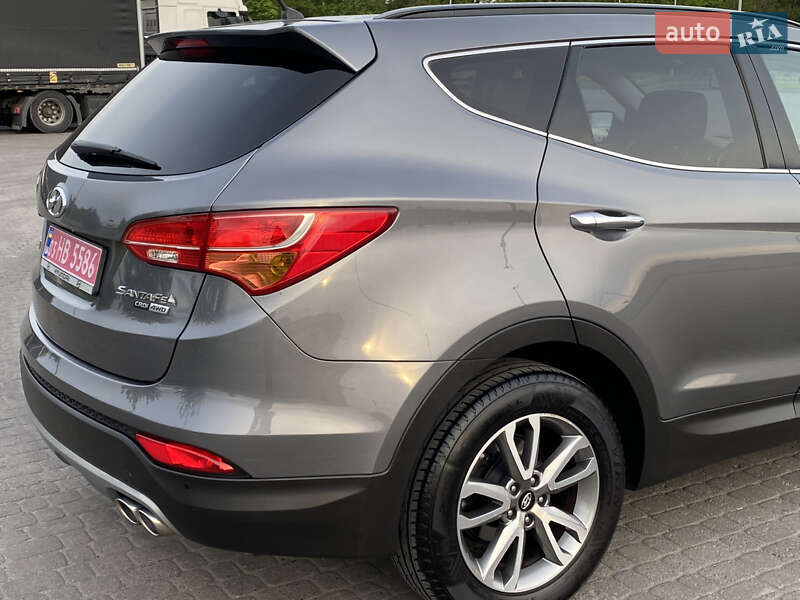 Позашляховик / Кросовер Hyundai Santa FE 2014 в Радивиліві