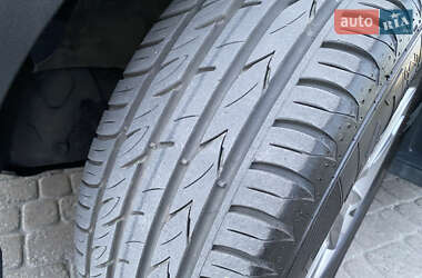 Внедорожник / Кроссовер Hyundai Santa FE 2014 в 