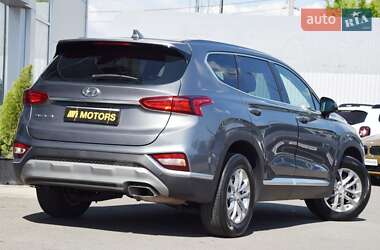 Внедорожник / Кроссовер Hyundai Santa FE 2019 в 
