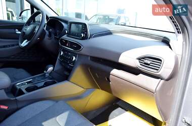 Внедорожник / Кроссовер Hyundai Santa FE 2019 в 