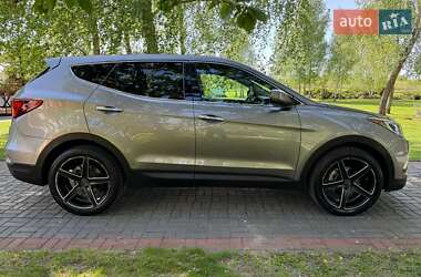 Позашляховик / Кросовер Hyundai Santa FE 2017 в 