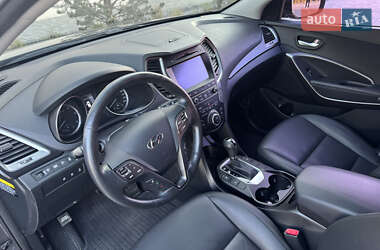 Внедорожник / Кроссовер Hyundai Santa FE 2015 в 