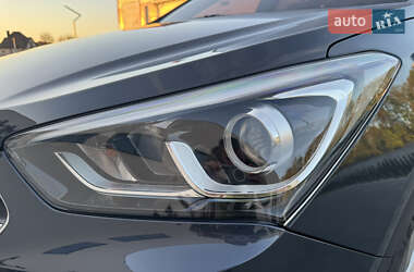 Внедорожник / Кроссовер Hyundai Santa FE 2015 в 