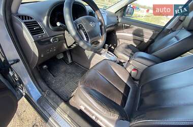 Внедорожник / Кроссовер Hyundai Santa FE 2010 в 