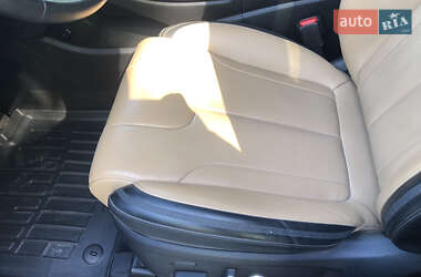 Позашляховик / Кросовер Hyundai Santa FE 2021 в 