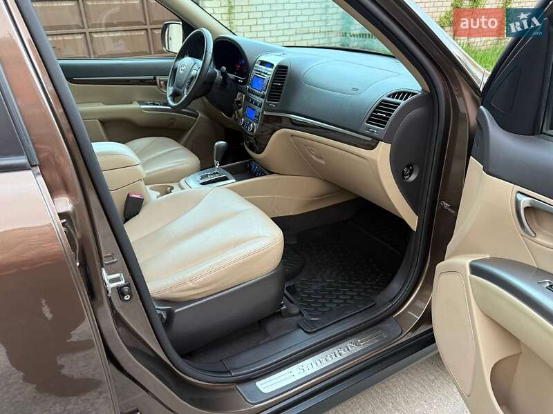 Позашляховик / Кросовер Hyundai Santa FE 2011 в Харкові