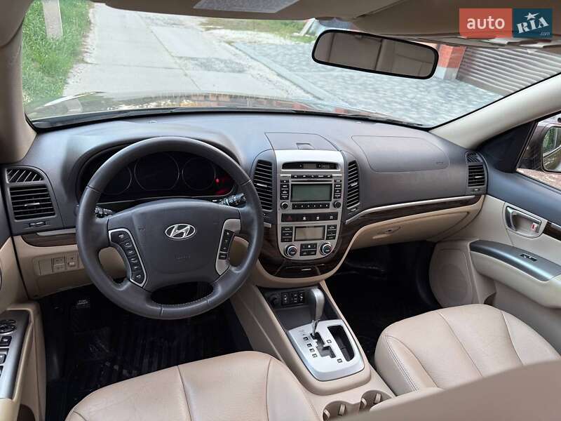 Позашляховик / Кросовер Hyundai Santa FE 2011 в Харкові