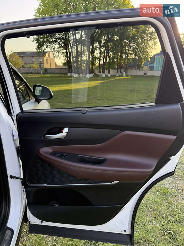 Позашляховик / Кросовер Hyundai Santa FE 2019 в Подільську