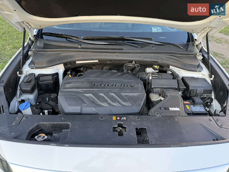 Позашляховик / Кросовер Hyundai Santa FE 2019 в Подільську