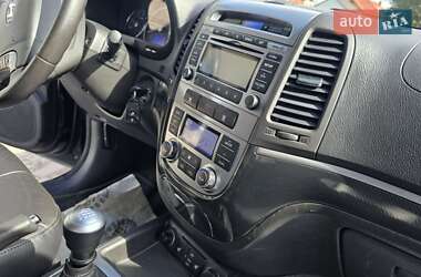 Внедорожник / Кроссовер Hyundai Santa FE 2012 в 