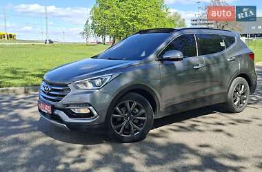 Внедорожник / Кроссовер Hyundai Santa FE 2016 в 