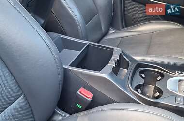 Внедорожник / Кроссовер Hyundai Santa FE 2016 в 