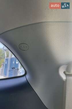 Позашляховик / Кросовер Hyundai Santa FE 2007 в 