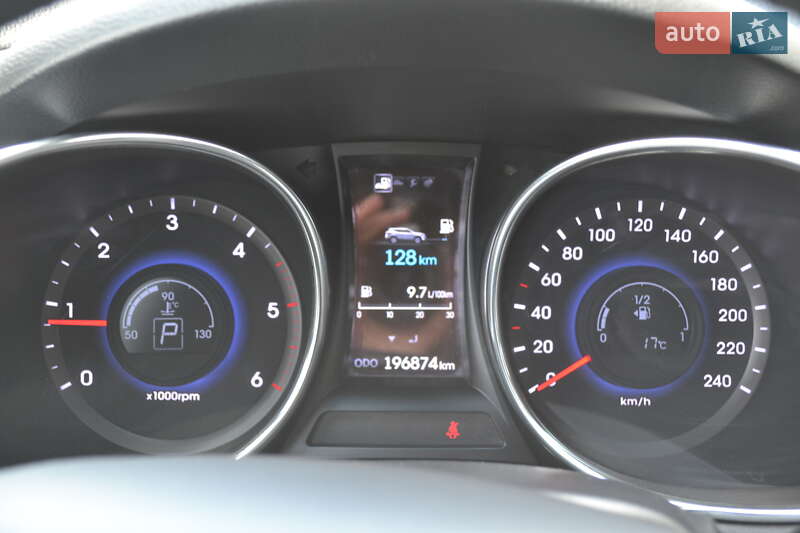 Позашляховик / Кросовер Hyundai Santa FE 2012 в Вінниці