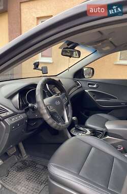 Внедорожник / Кроссовер Hyundai Santa FE 2013 в 