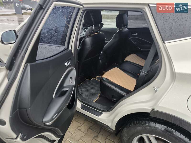 Позашляховик / Кросовер Hyundai Santa FE 2015 в Києві