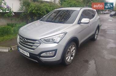 Внедорожник / Кроссовер Hyundai Santa FE 2013 в Киеве
