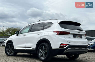 Внедорожник / Кроссовер Hyundai Santa FE 2019 в 