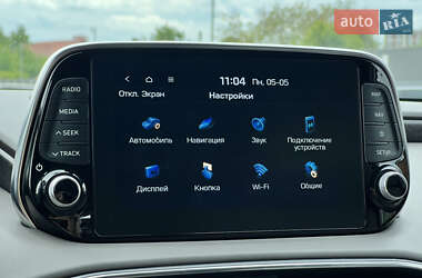 Внедорожник / Кроссовер Hyundai Santa FE 2019 в 