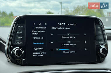Внедорожник / Кроссовер Hyundai Santa FE 2019 в 